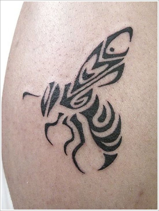 52 Ideas para Tatuajes de Abejas con Significado 32
