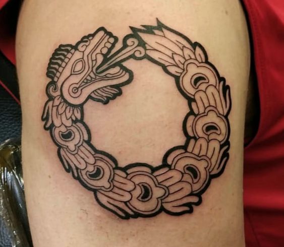 Los mejores Tatuajes de Quetzalcoatl (Serpiente emplumada) 16