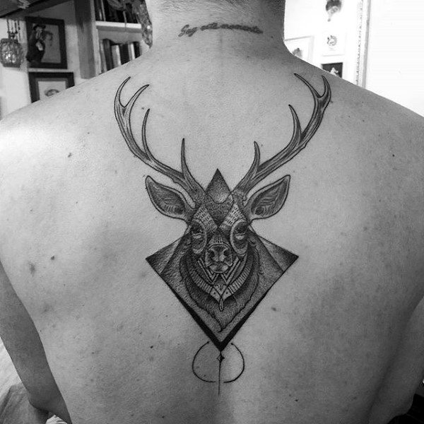 89 Ideas para Tatuajes de Ciervos (+Significado) 58