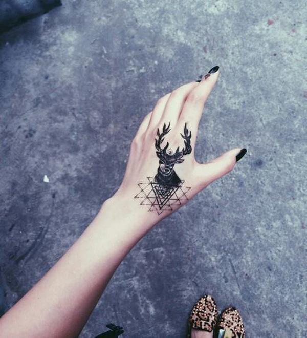 89 Ideas para Tatuajes de Ciervos (+Significado) 70