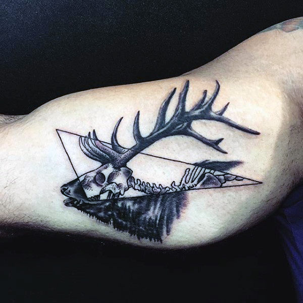 89 Ideas para Tatuajes de Ciervos (+Significado) 27