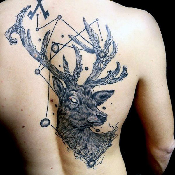 89 Ideas para Tatuajes de Ciervos (+Significado) 26