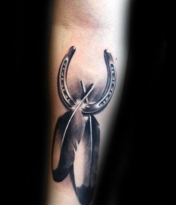 78 Ideas para Tatuajes de Herraduras (+Significado) • 2021