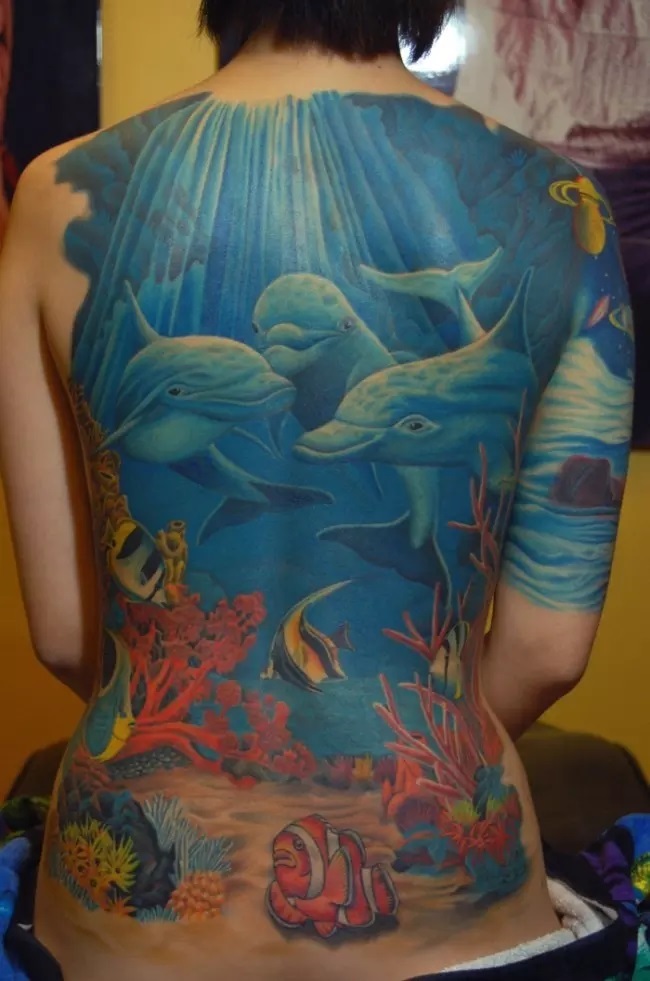 72 Ideas con Tatuajes de Delfines (+Significados) 33