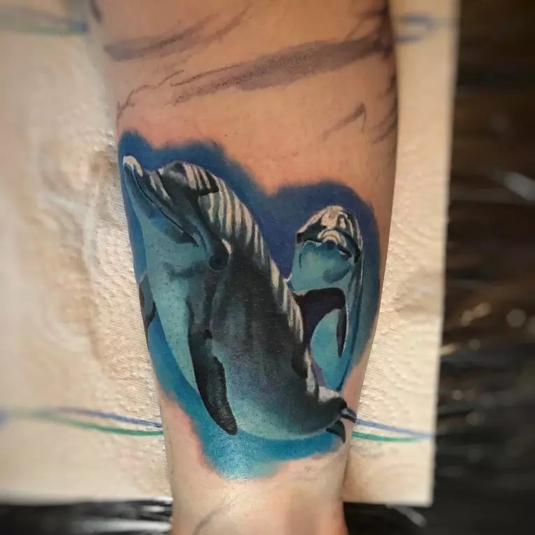 72 Ideas con Tatuajes de Delfines (+Significados) 39