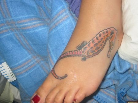 69 Ideas para Tatuajes de Caballitos de mar (+ Significado) 20