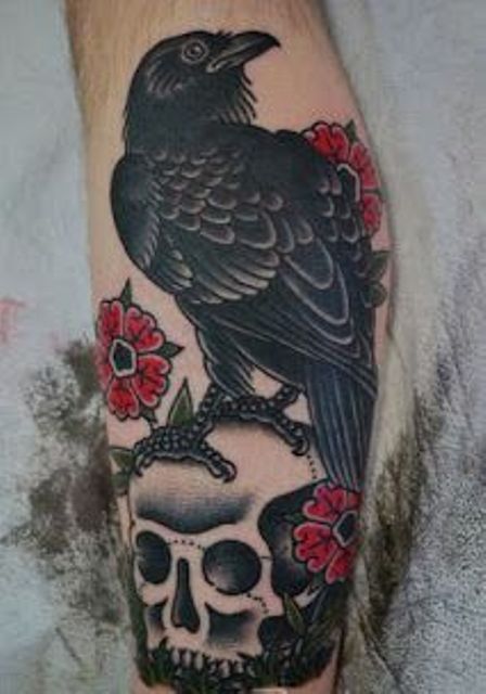 69 Ideas para Tatuajes de Cuervos (+ Significados) 31