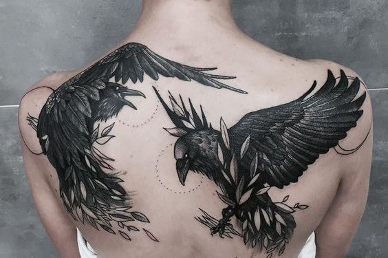 69 Ideas para Tatuajes de Cuervos (+ Significados) 48