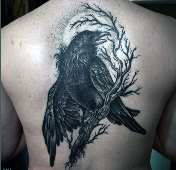 69 Ideas para Tatuajes de Cuervos (+ Significados) 54