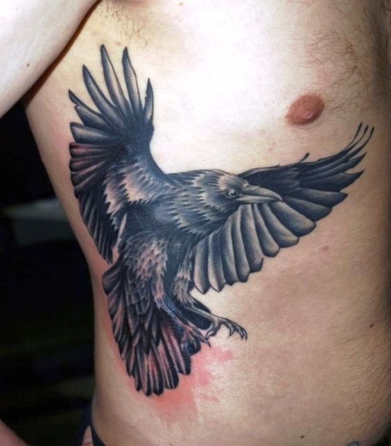 69 Ideas para Tatuajes de Cuervos (+ Significados) 41