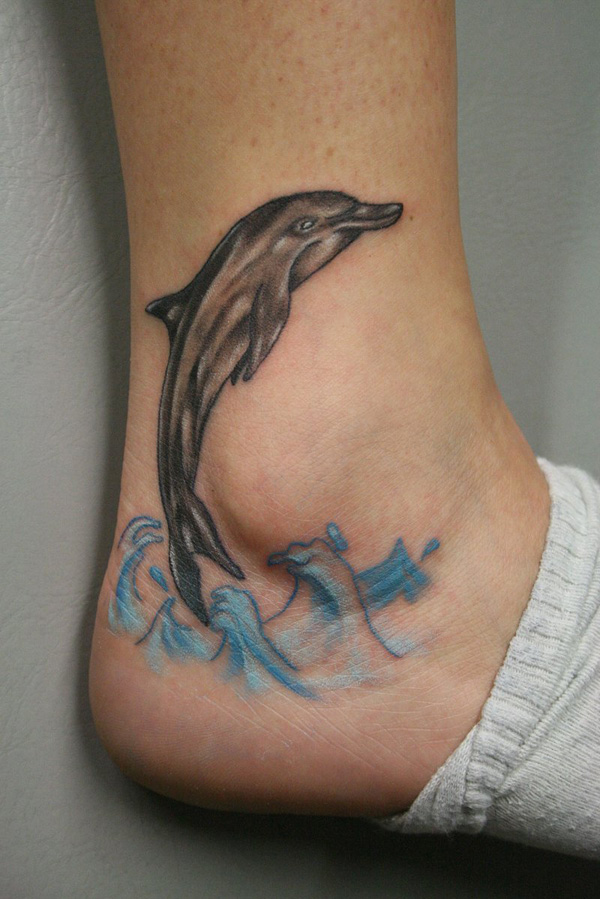 72 Ideas con Tatuajes de Delfines (+Significados) 51