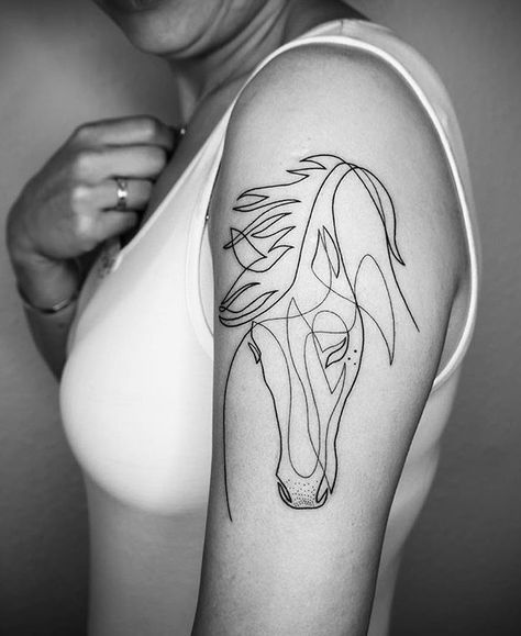 73 Ideas para Tatuajes de Caballos (+ Significados) 23