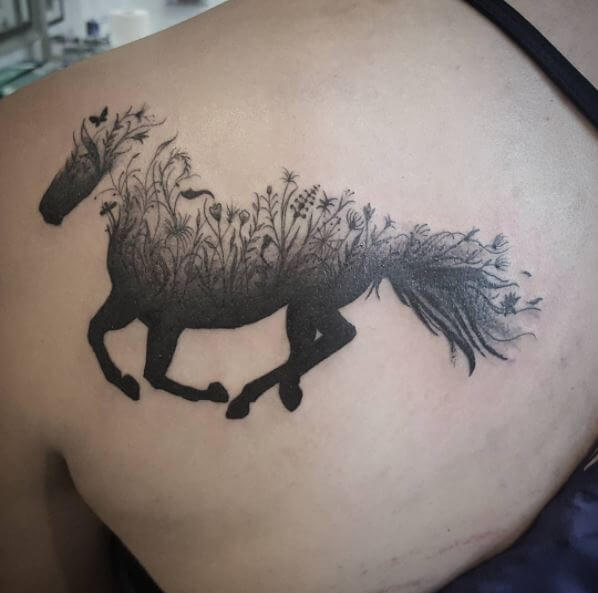 73 Ideas para Tatuajes de Caballos (+ Significados) 52