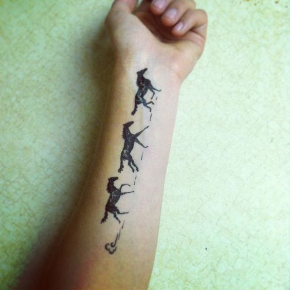73 Ideas para Tatuajes de Caballos (+ Significados) 20 73 Ideas para Tatuajes de Caballos (+ Significados) 20