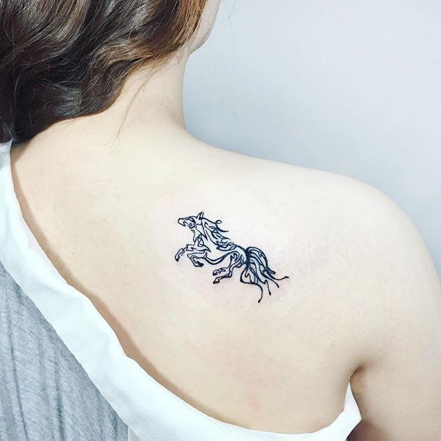 73 Ideas para Tatuajes de Caballos (+ Significados) 56