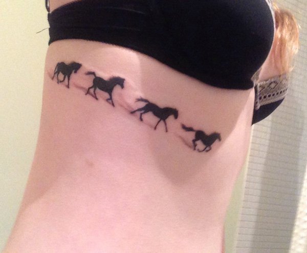 73 Ideas para Tatuajes de Caballos (+ Significados) 61 73 Ideas para Tatuajes de Caballos (+ Significados) 61
