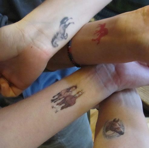 73 Ideas para Tatuajes de Caballos (+ Significados) 33 73 Ideas para Tatuajes de Caballos (+ Significados) 33