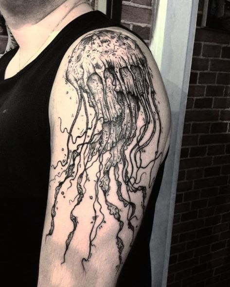 Tatuajes de Medusas: Diseños Únicos y Significados 14