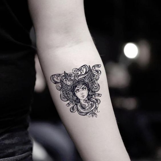 Tatuajes de Medusas: Significados e Ideas (+Leyenda) 55
