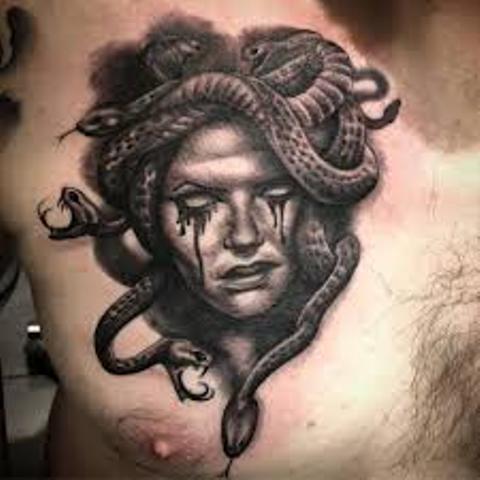 Tatuajes de Medusas: Significados e Ideas (+Leyenda) 34
