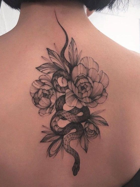 101 Tatuajes de Serpientes y Víboras con Significados 37