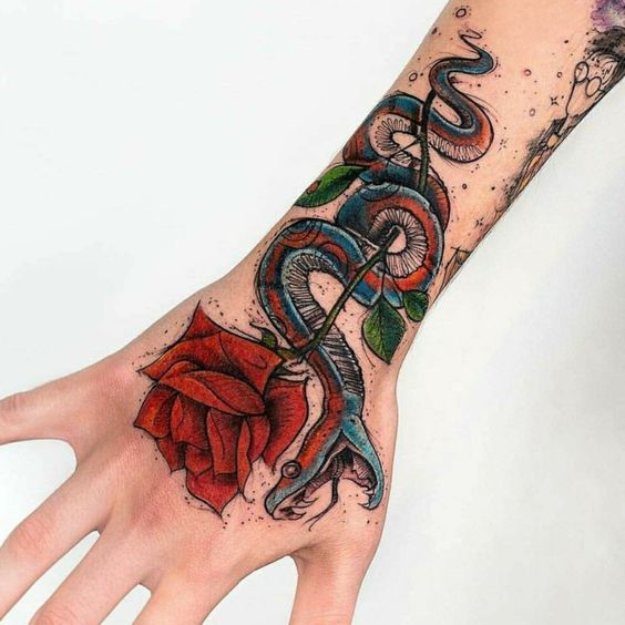 101 Ideas de Tatuajes de Serpientes y sus Significados 1