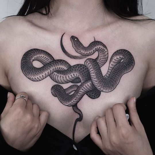 101 Ideas de Tatuajes de Serpientes y sus Significados 9