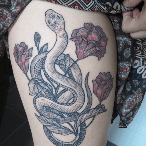 101 Ideas de Tatuajes de Serpientes y sus Significados 10