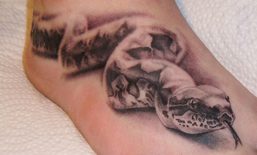 101 Ideas de Tatuajes de Serpientes y sus Significados 51