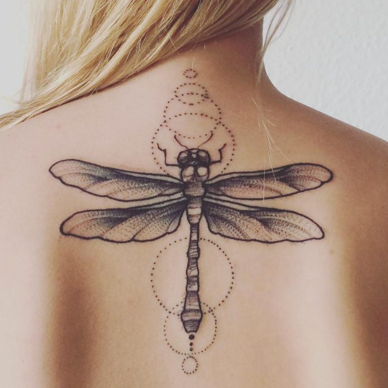 68 Tatuajes de Libélulas con sus Significados 52