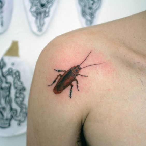 50 Especiales Tatuajes de Insectos y sus significados 47