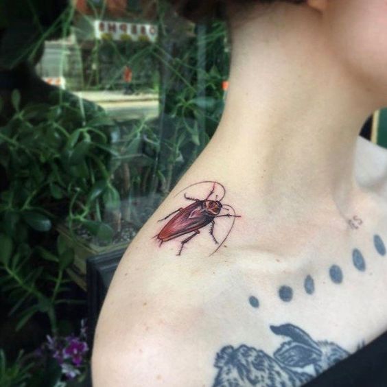 50 Especiales Tatuajes de Insectos y sus significados 49