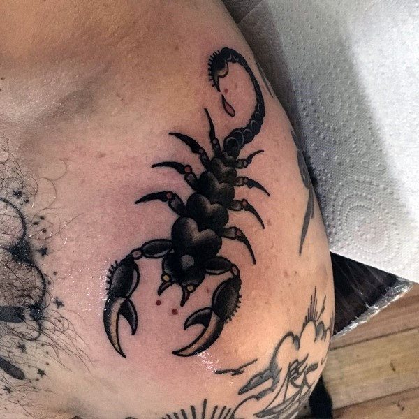 79 Ideas para Tatuajes de Escorpiones (+Significados) 29