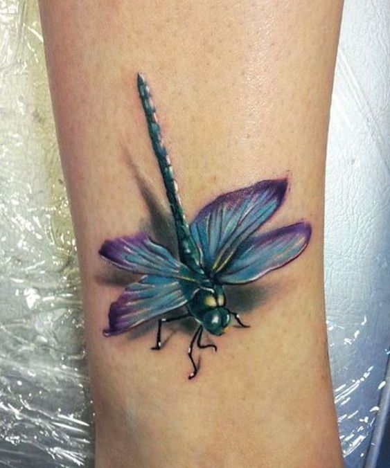 50 Especiales Tatuajes de Insectos y sus significados 37