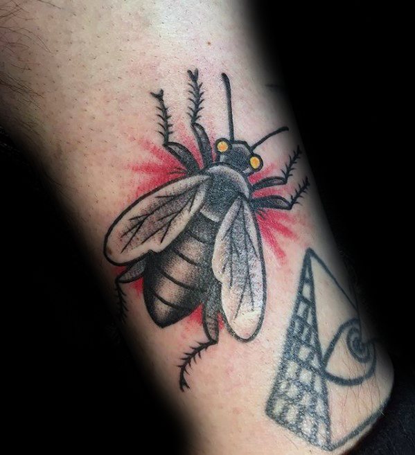 50 Especiales Tatuajes de Insectos y sus significados 9