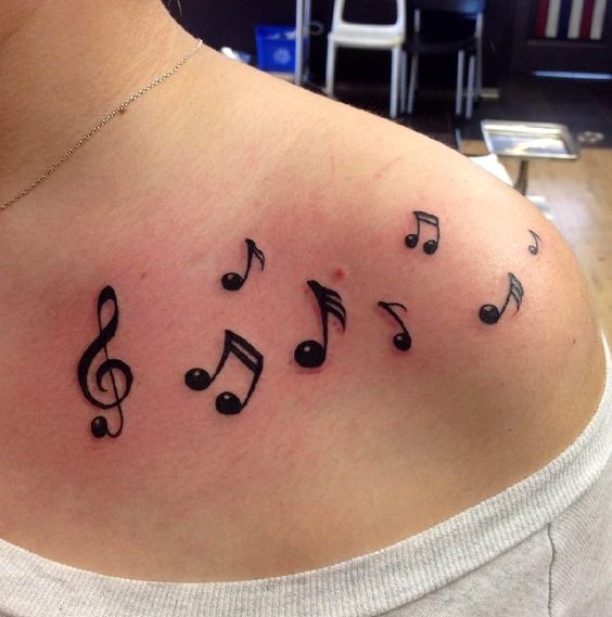 Tatuajes de Notas Musicales e Instrumentos 21