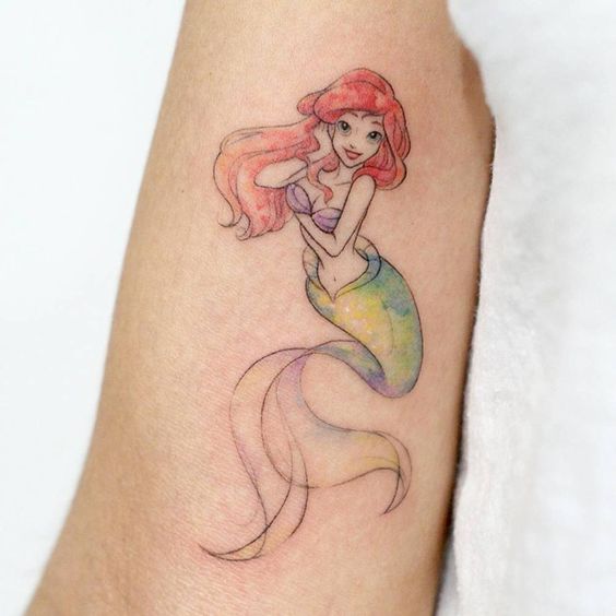 58 Ideas para Tatuajes de Sirenas (Significados) 38