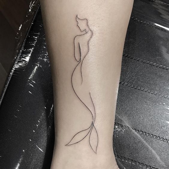 58 Ideas para Tatuajes de Sirenas (Significados) 48