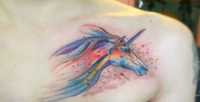 62 Ideas para Tatuajes de Unicornios (+Significados) 11 62 Ideas para Tatuajes de Unicornios (+Significados) 11