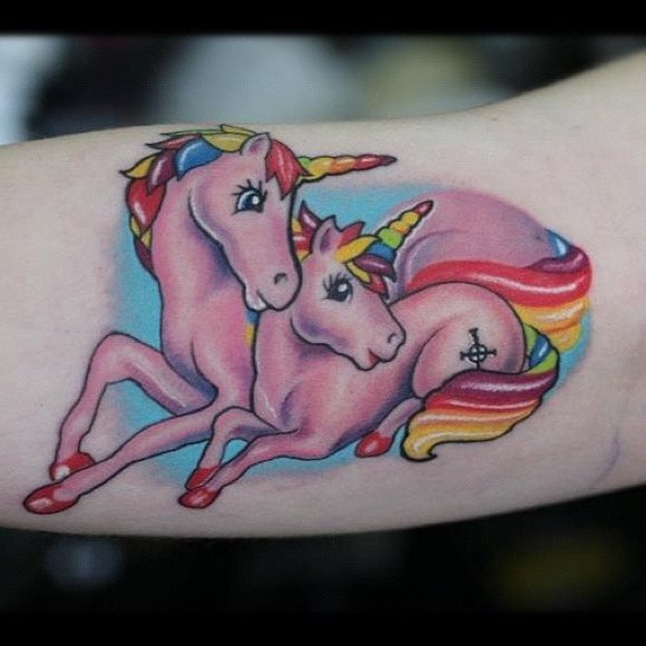 62 Ideas para Tatuajes de Unicornios (+Significados) 22