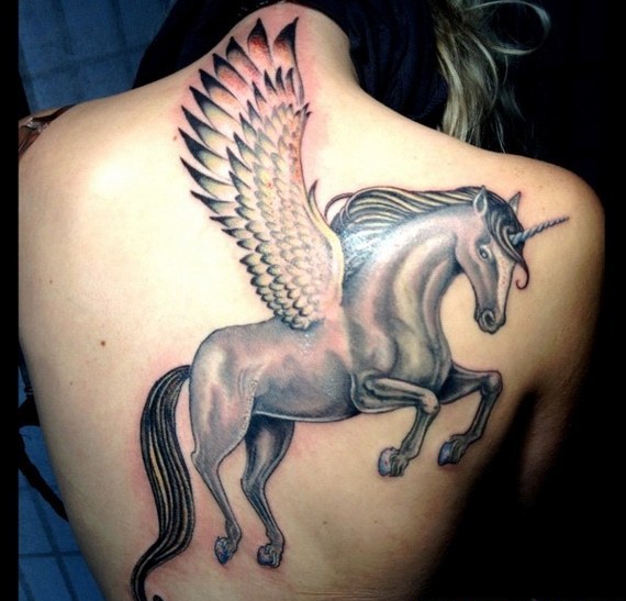 62 Ideas para Tatuajes de Unicornios (+Significados) 14