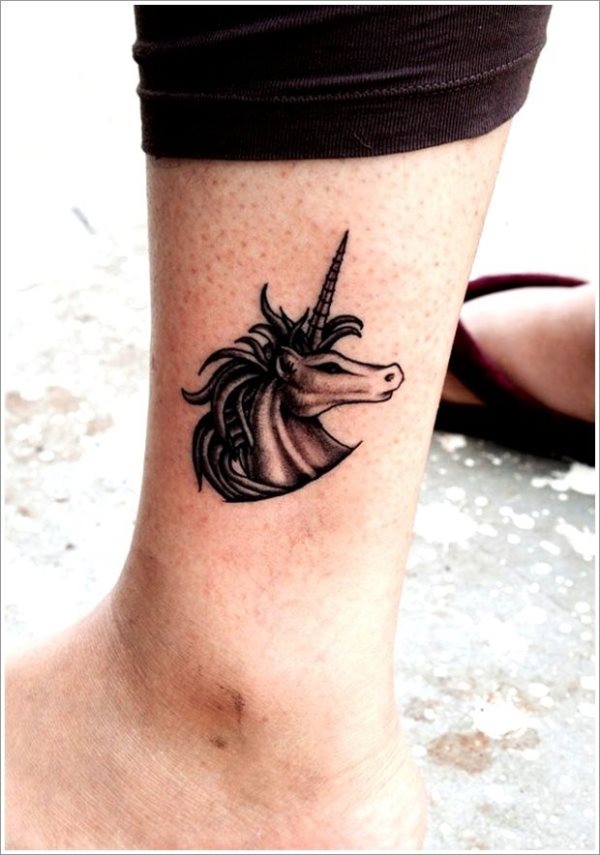 62 Ideas para Tatuajes de Unicornios (+Significados) 37