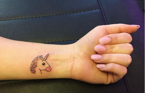 62 Ideas para Tatuajes de Unicornios (+Significados) 5