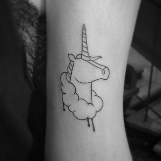 62 Ideas para Tatuajes de Unicornios (+Significados) 7