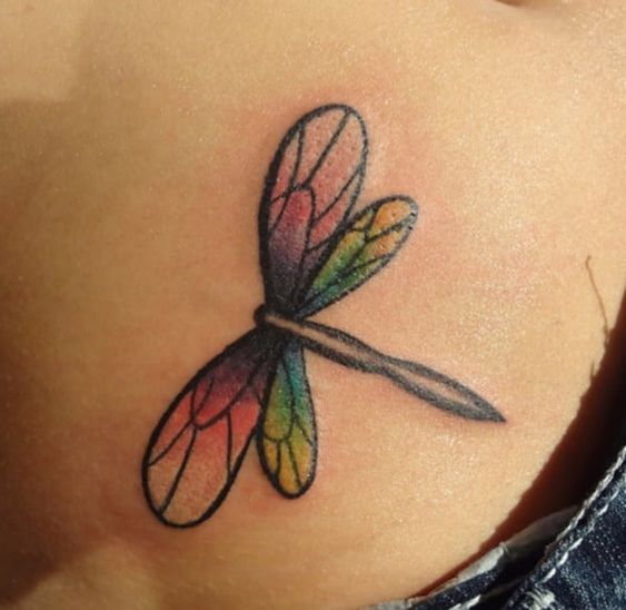 68 Tatuajes de Libélulas con sus Significados 14