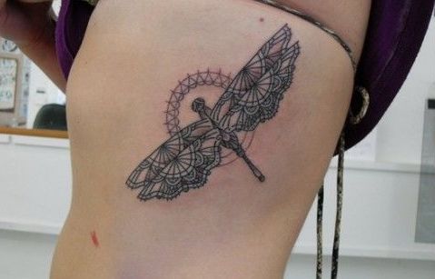 68 Tatuajes de Libélulas con sus Significados 25