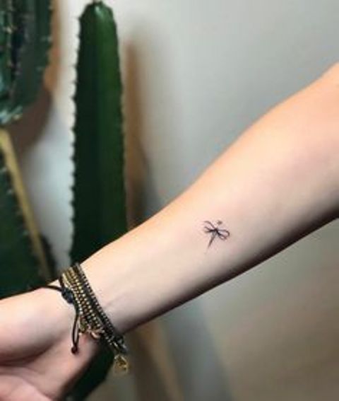 68 Tatuajes de Libélulas con sus Significados 37