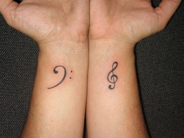 Tatuajes de Notas Musicales e Instrumentos 43