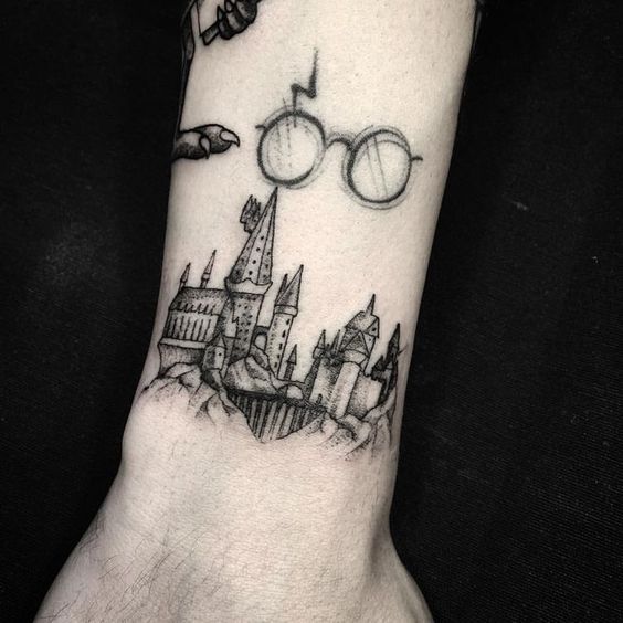 9 3/4 Ideas para Tatuajes de Harry Potter que todos los fans quieren 2