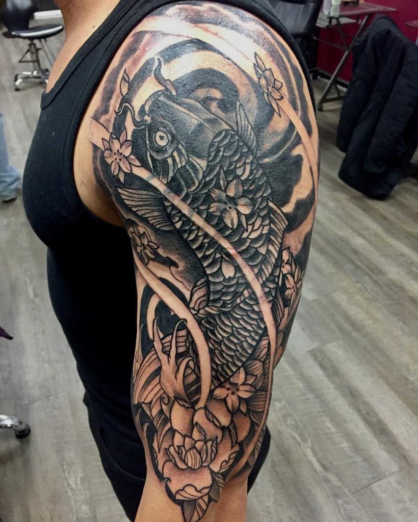 64 Ideas de Tatuajes de Pez Koi (+ Significados) 47